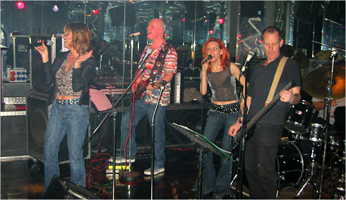Foto: "Heroes and Divas" in Neustadt am 07.03.2002