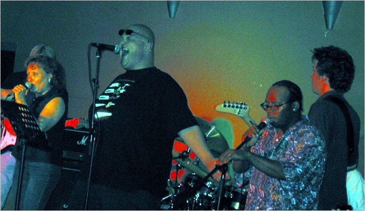 Foto: Jam-Session im Krone Musik Club am 24.07.2004